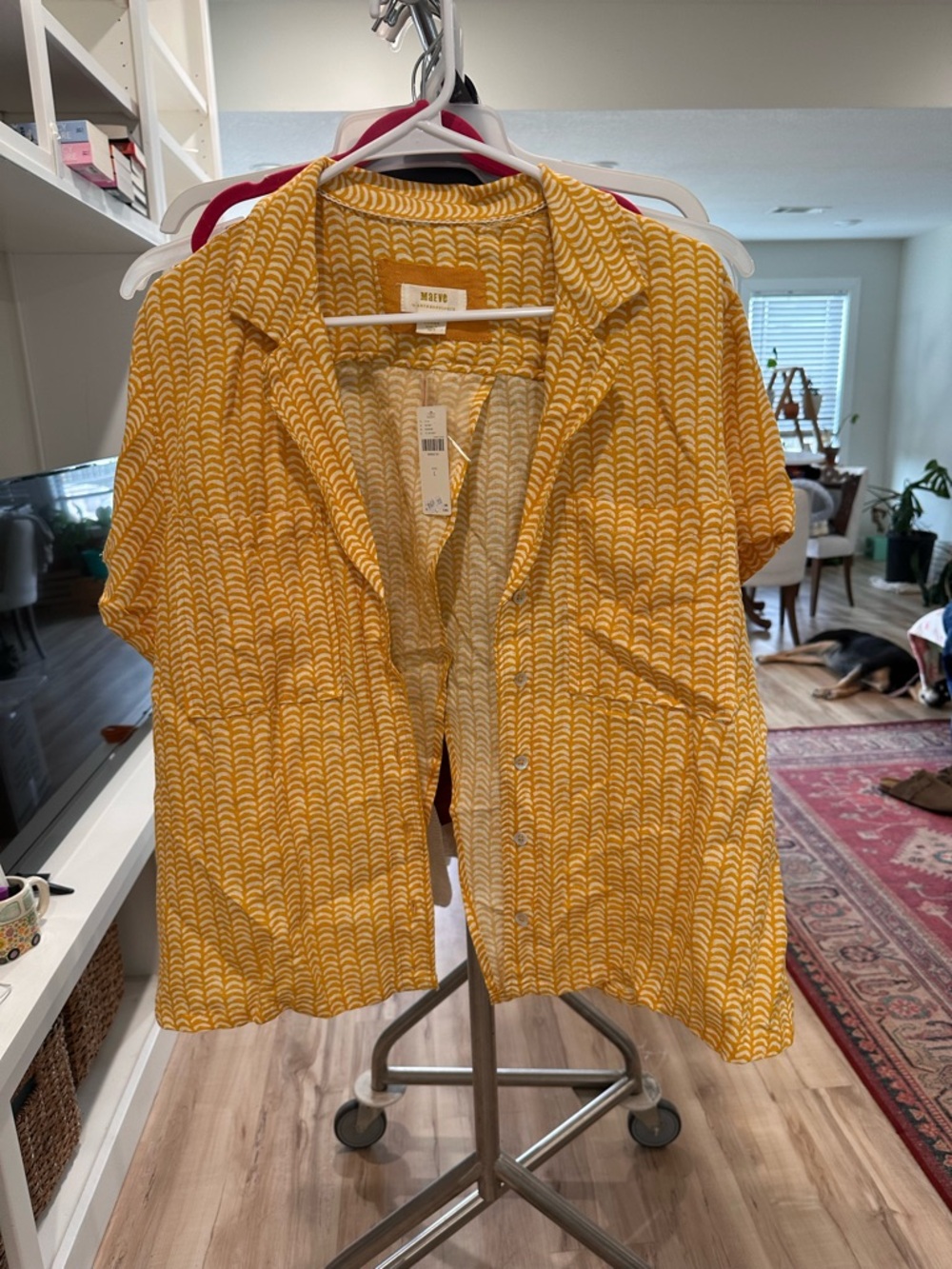 Anthropologie Yellow Short-Sleeve Button-Down Shirt with White Scallop Print
